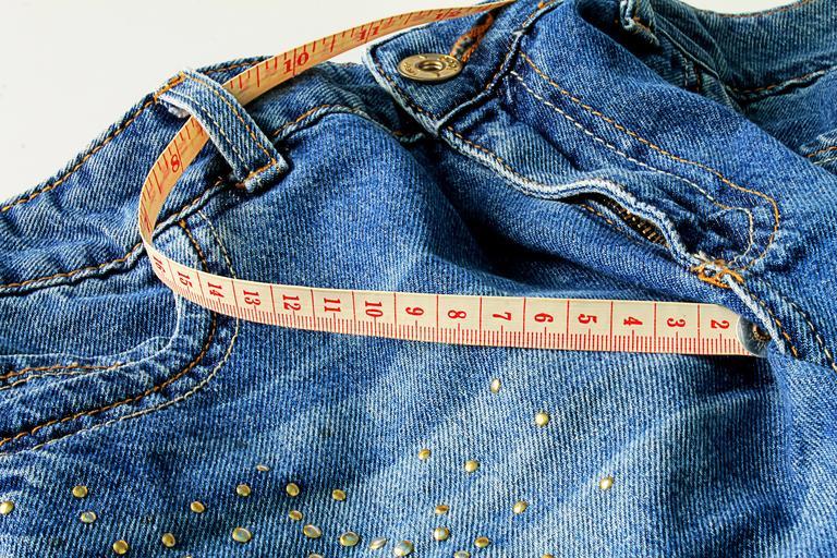 Ženské džínsy, nohavice, meter, chudnutie.jpg